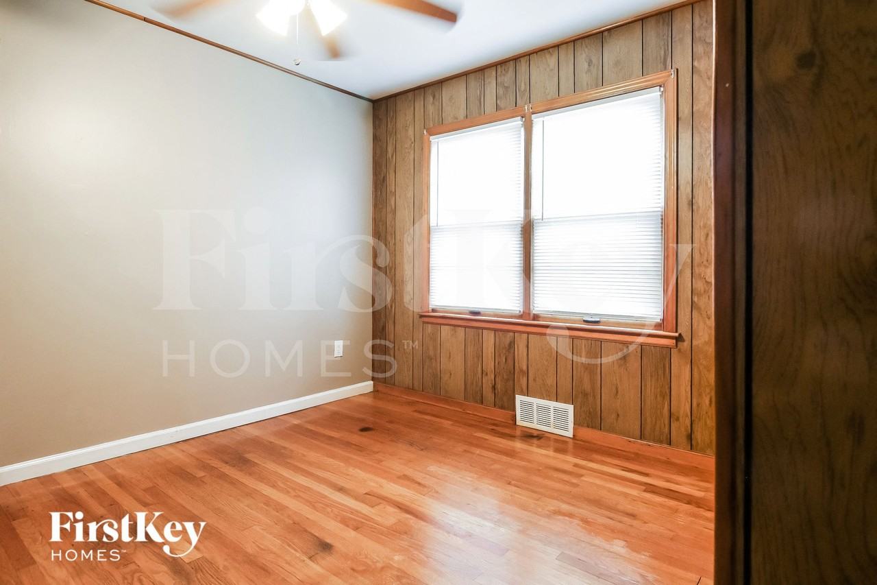 9936 E 36th St S - Photo 7 of 15