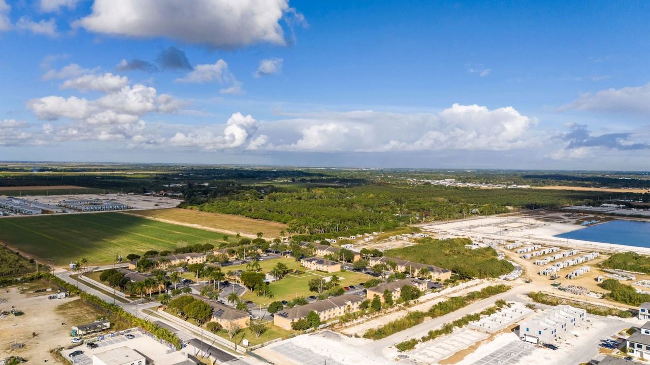 415 Nw 13th Ct - Photo 5 of 8