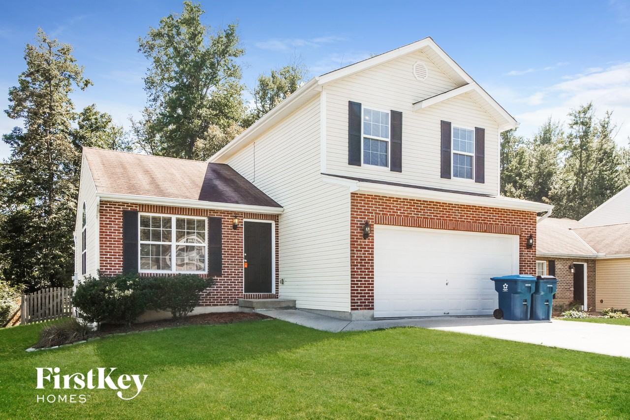 58 Huntington Ave - Photo 2 of 15