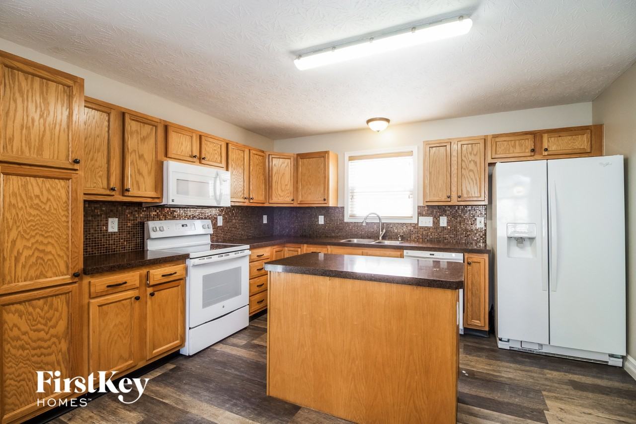 58 Huntington Ave - Photo 6 of 15