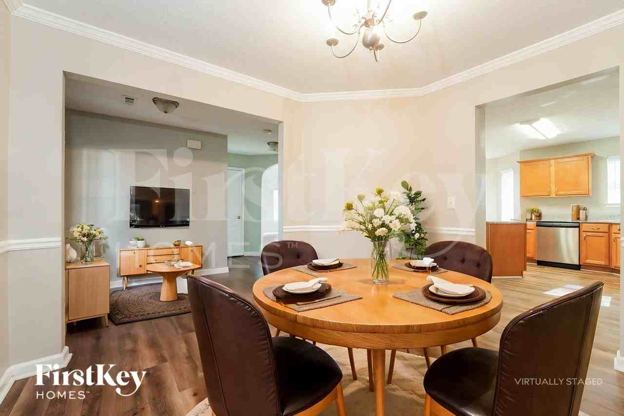 5435 Yellow Pine Dr - Photo 6 of 19