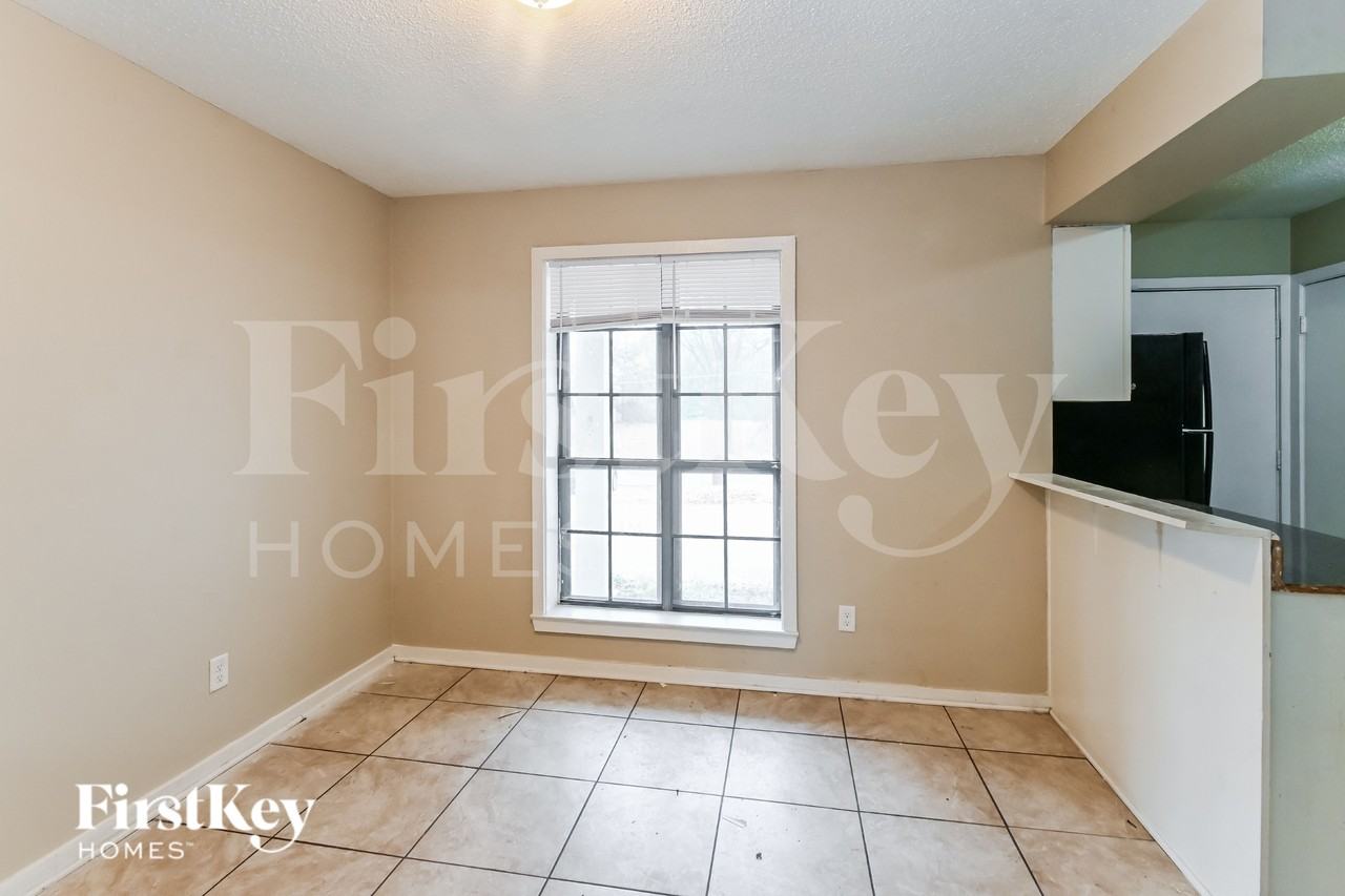 4266 Crump Rd - Photo 6 of 19