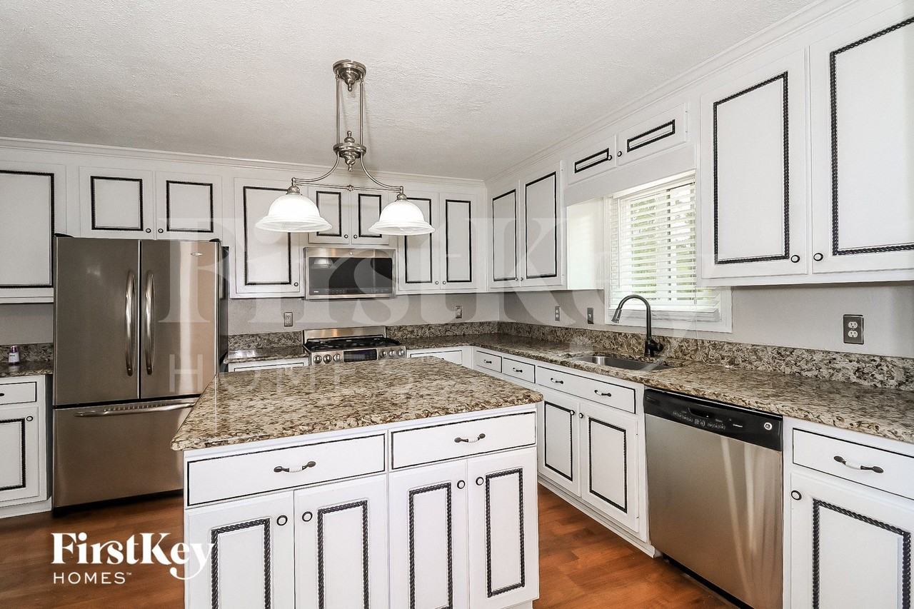 424 Waverly Forest Ct - Photo 6 of 15