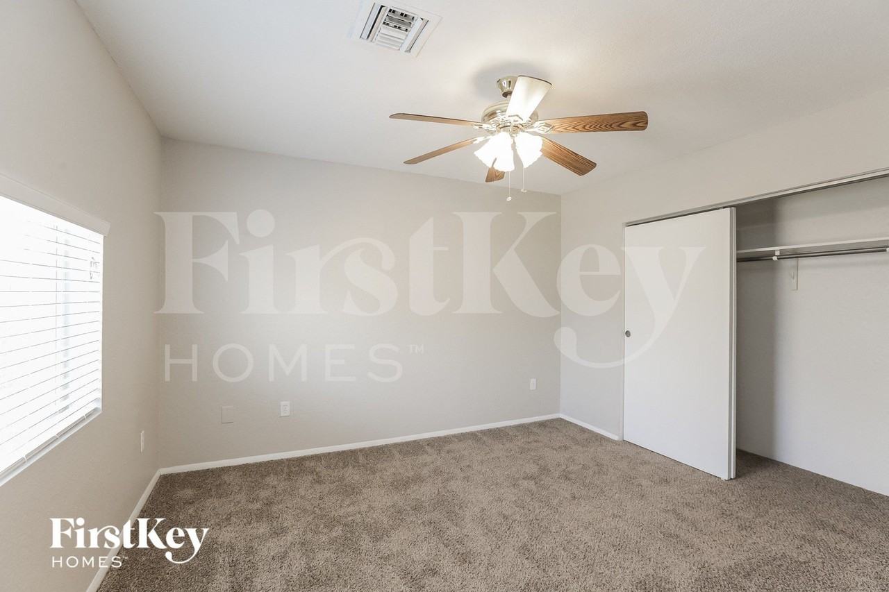 19878 N 17th Ln - Photo 7 of 15