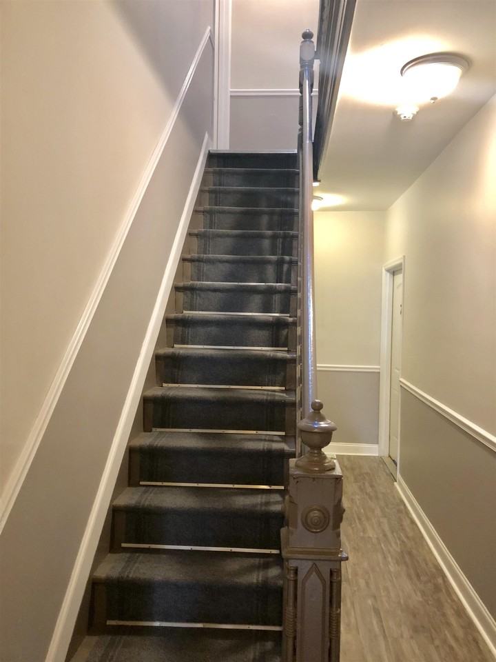 347 7th St ##5 - Photo 2 of 17