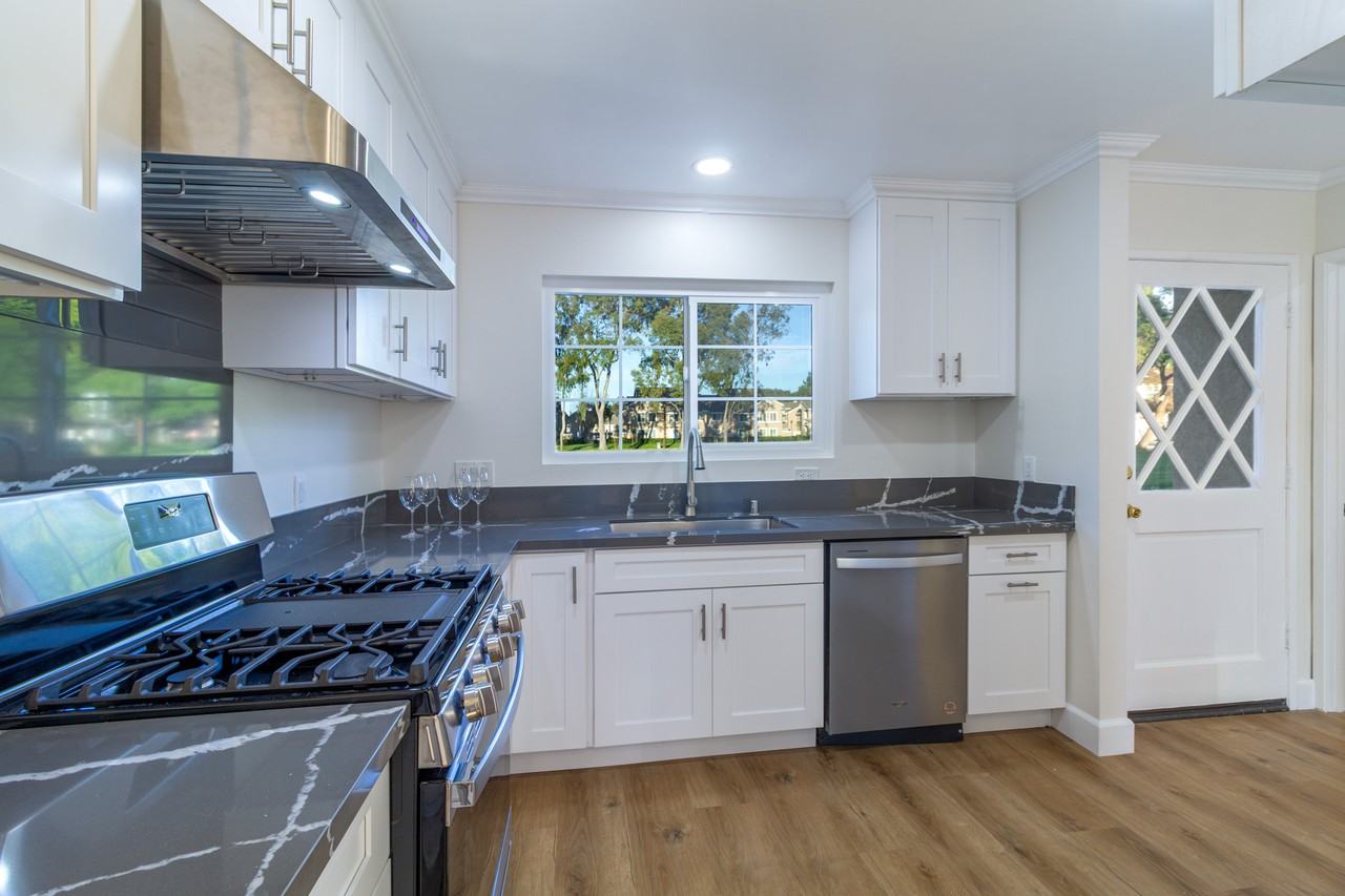 31 Windjammer - Photo 3 of 31