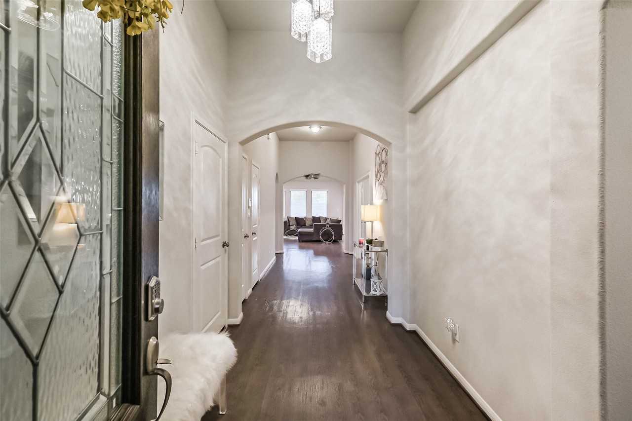 6214 Scott Way Divide - Photo 3 of 19