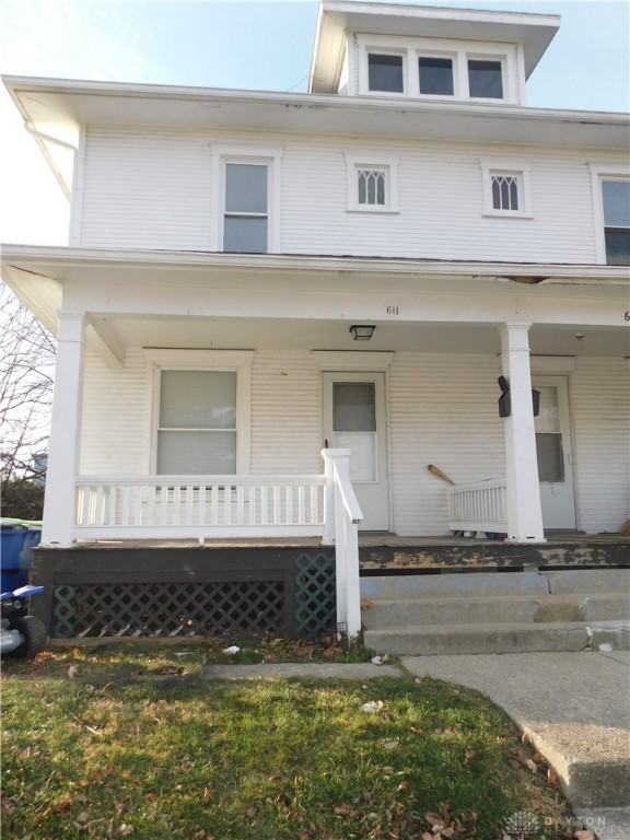 611 W Columbia St - Photo 2 of 17