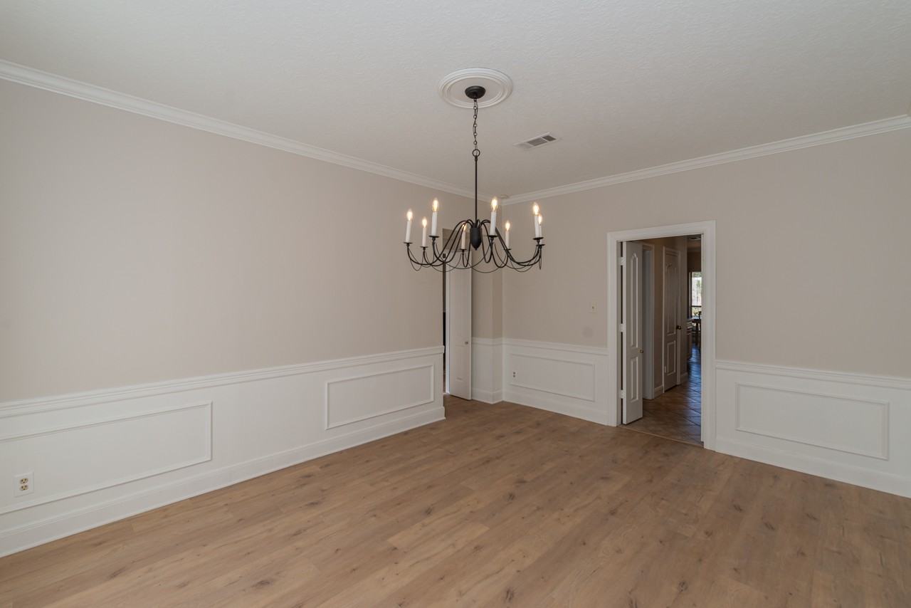 4820 Ashland Ln - Photo 6 of 50