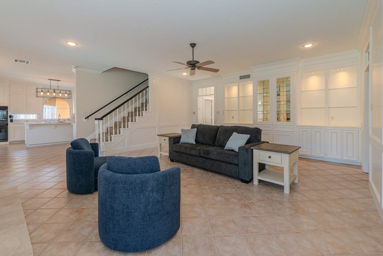 4820 Ashland Ln - Photo 7 of 50