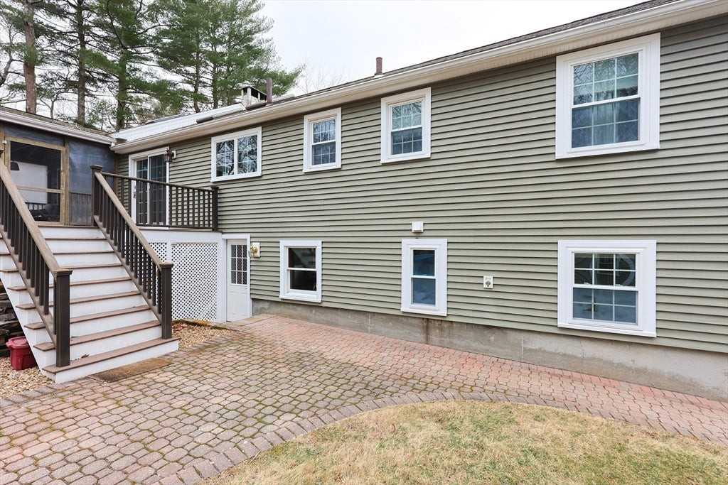 68 Greene St - Photo 2 of 26