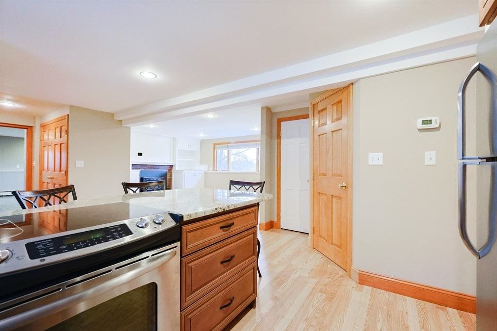 68 Greene St - Photo 7 of 26