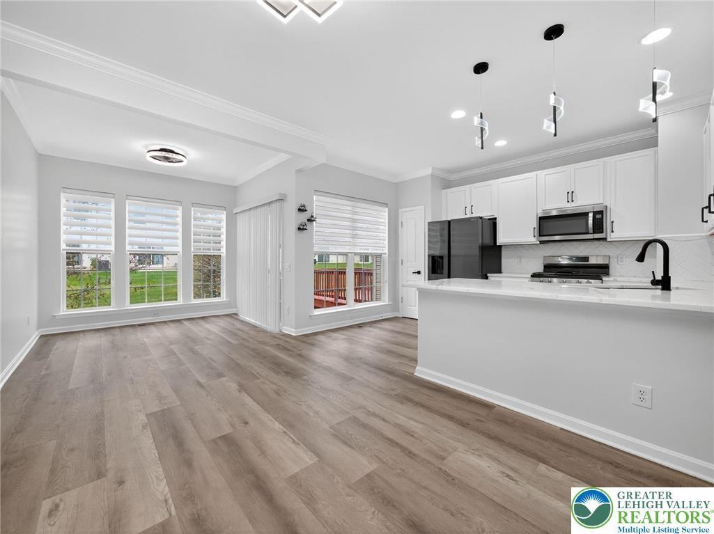 8450 Putnam Ct - Photo 4 of 15