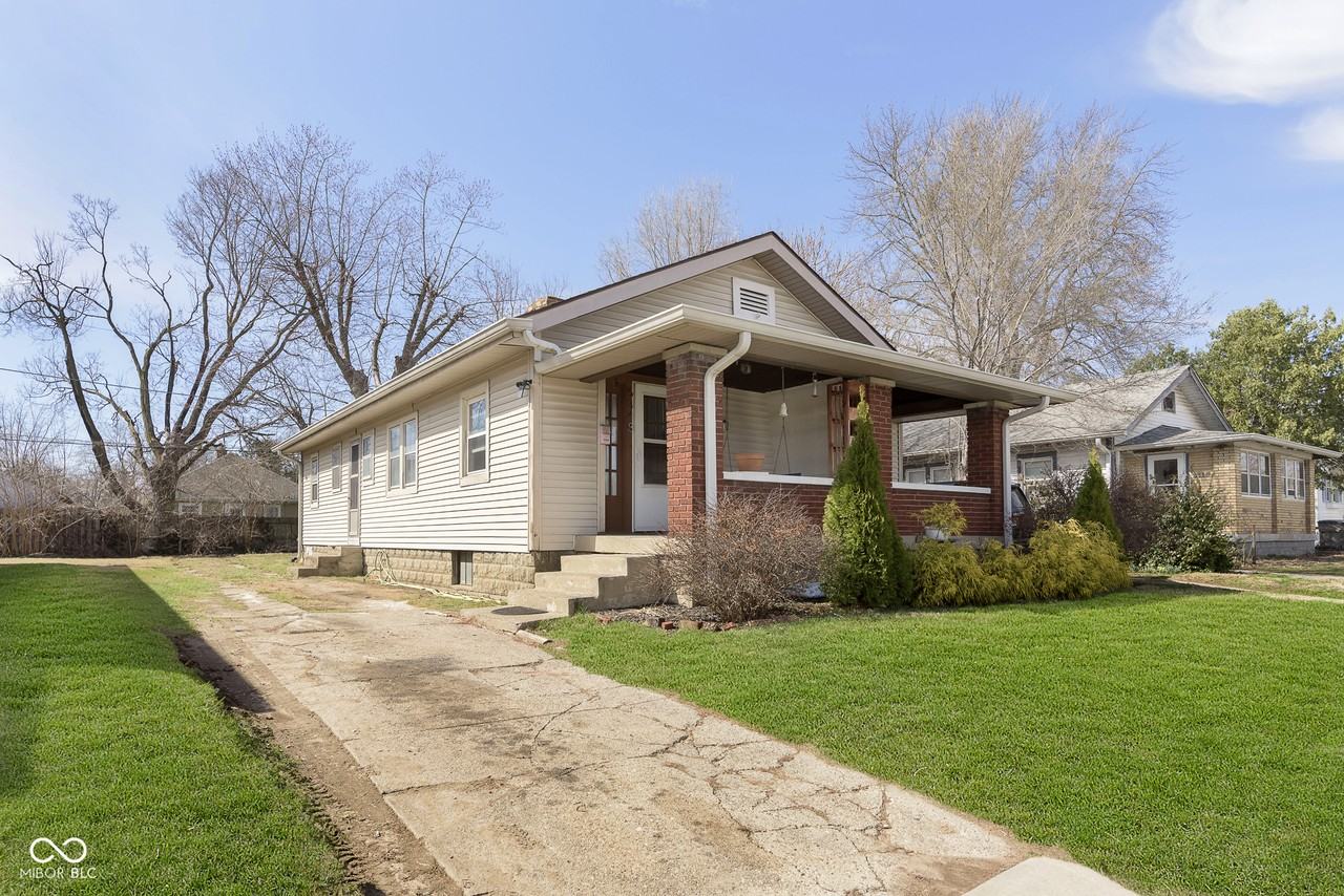 5348 Winthrop Ave - Photo 2 of 37