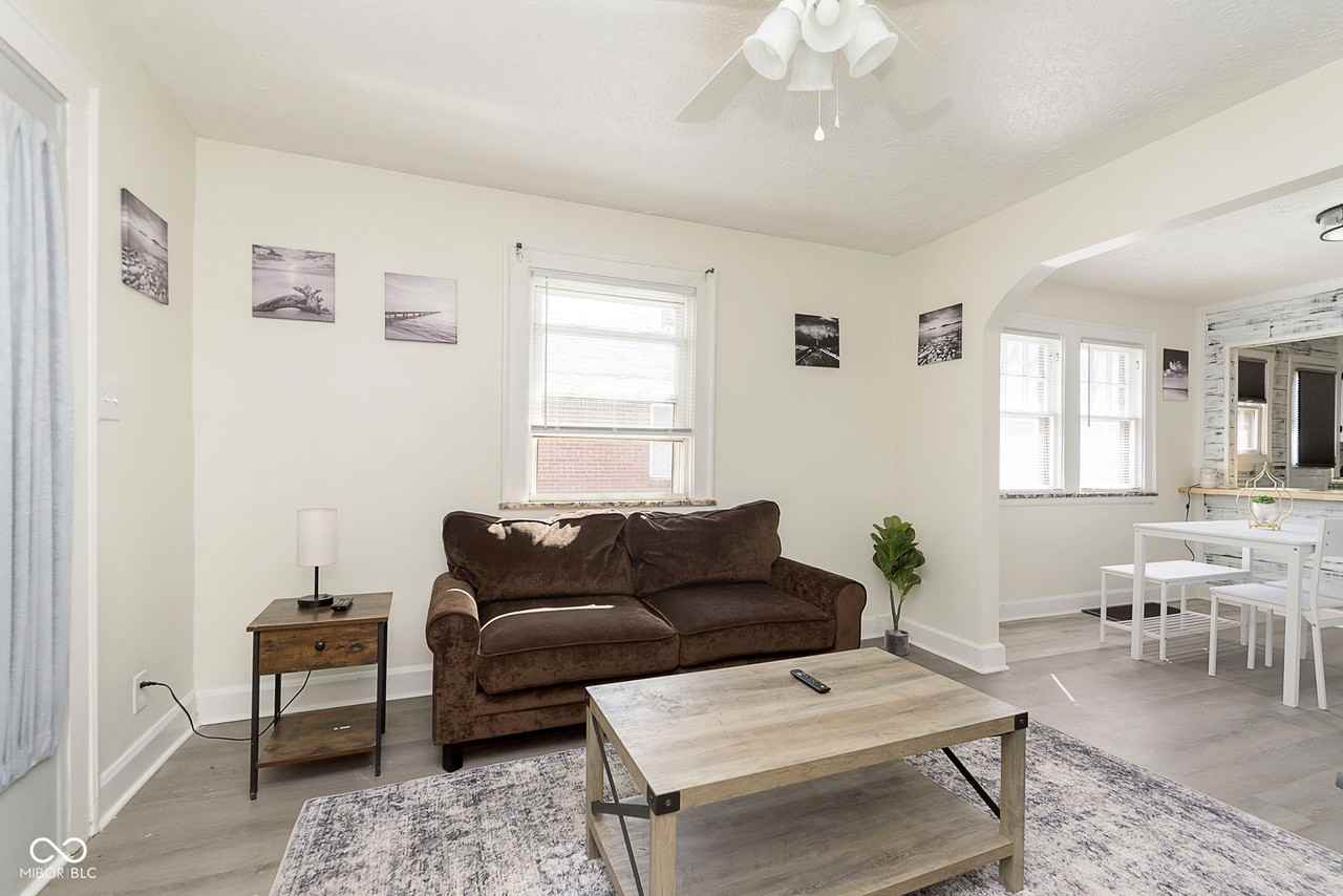 5348 Winthrop Ave - Photo 7 of 37