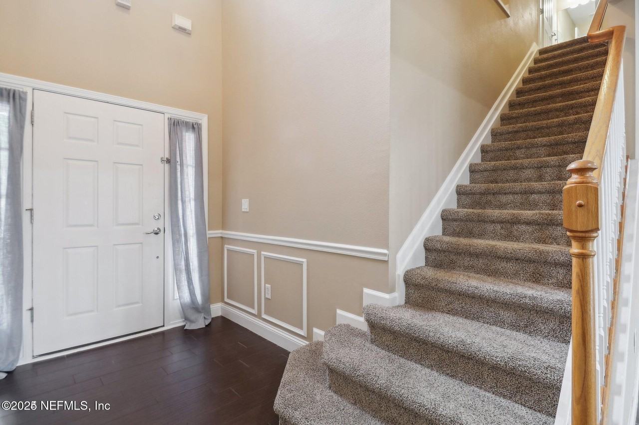 4216 Metron Dr - Photo 4 of 35