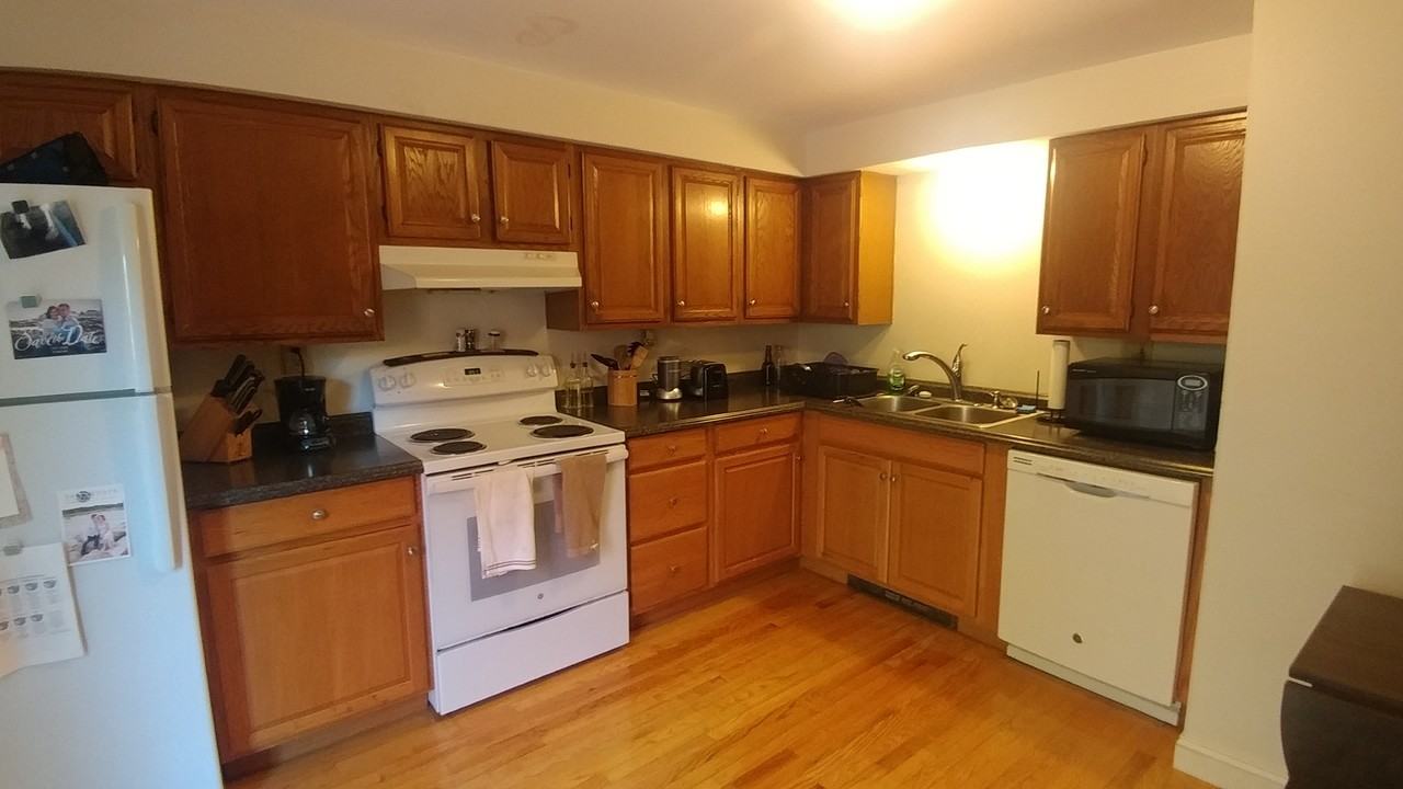 364 Emerys Bridge Rd - Photo 5 of 11