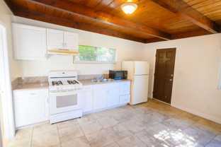 564 Taft Avenue - Photo 1 of 1