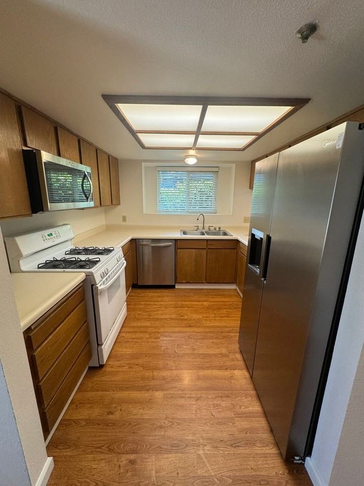 2220 Exposition Dr #72 - Photo 5 of 22