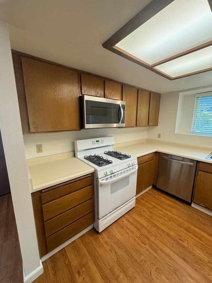 2220 Exposition Dr #72 - Photo 6 of 22