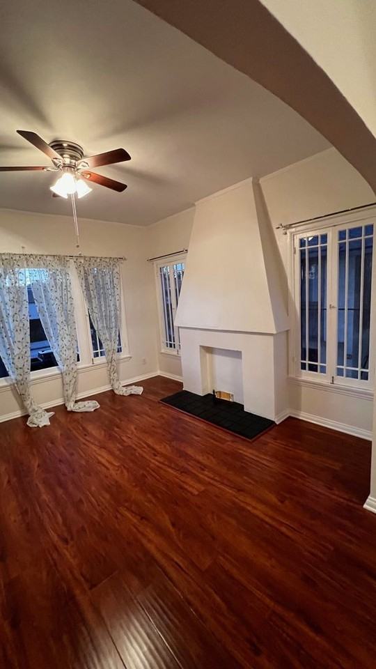 1166 N Raymond Ave - Photo 2 of 11