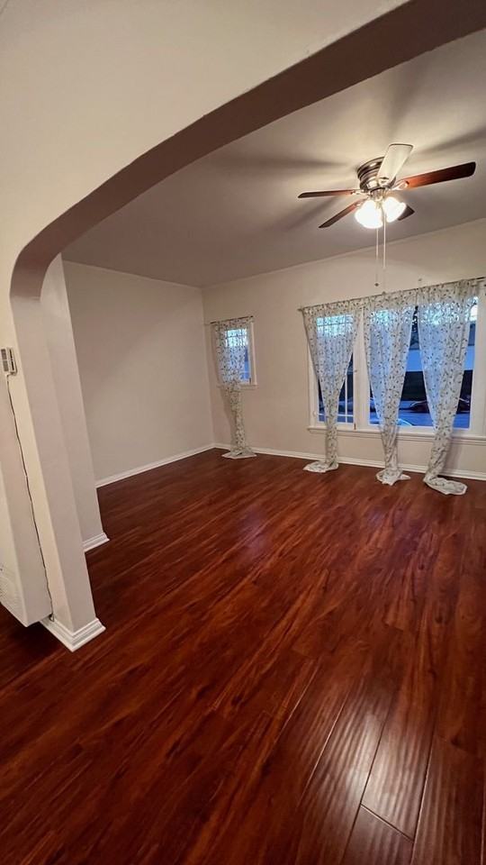 1166 N Raymond Ave - Photo 4 of 11