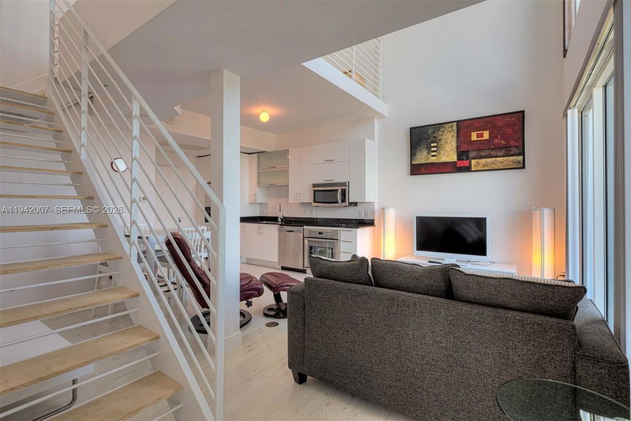 60 Sw 13th St #4211 - Photo 7 of 8