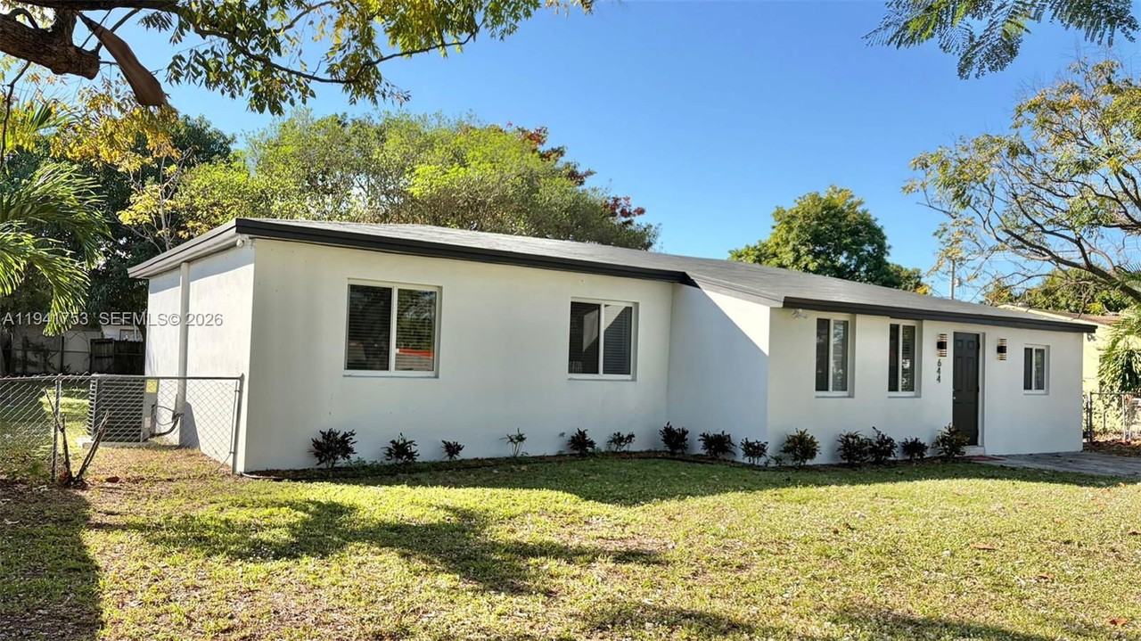 644 Nw 146th St #644 - Photo 2 of 8