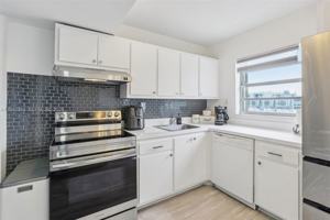 featured image of 1345 West Ave #304