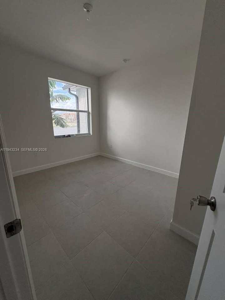 35663 Sw 178th Ct - Photo 6 of 8