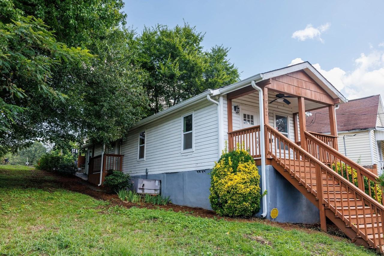 1902 26th Ave S - Photo 6 of 18