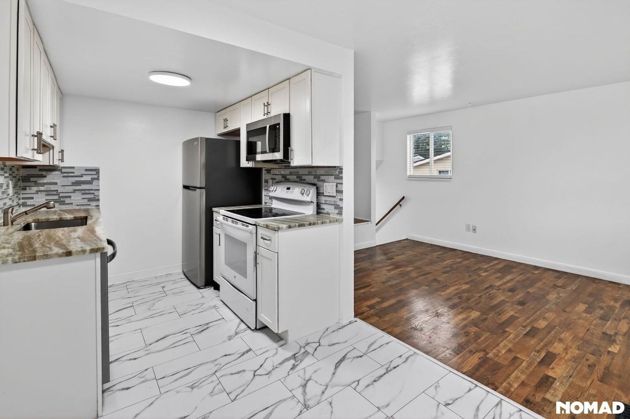 747 W Cleveland Cir - Photo 6 of 28