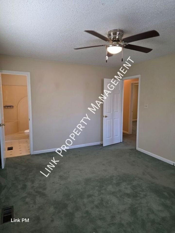 6626 Shirley Pond Rd - Photo 7 of 50