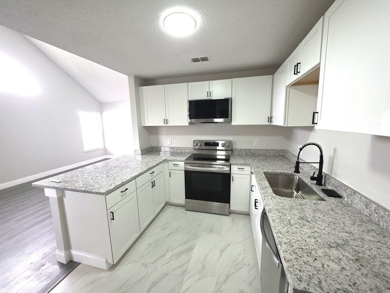 12219 Armenia Gables Cir - Photo 7 of 17