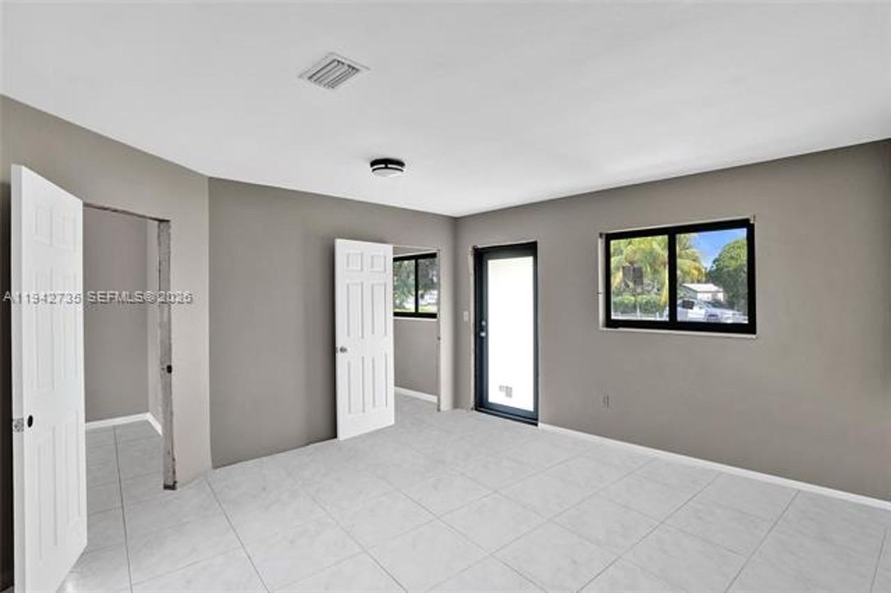 28640 Sw 146th Ave #0 - Photo 3 of 34