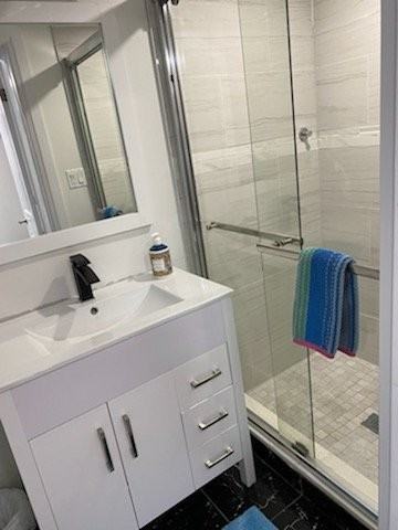 46 Jopling Ave N - Photo 5 of 11