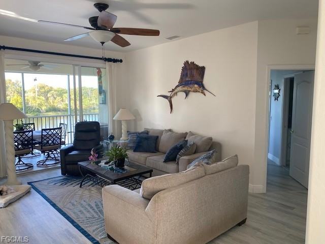 11271 Tamarind Cay Ln #1608 - Photo 3 of 8