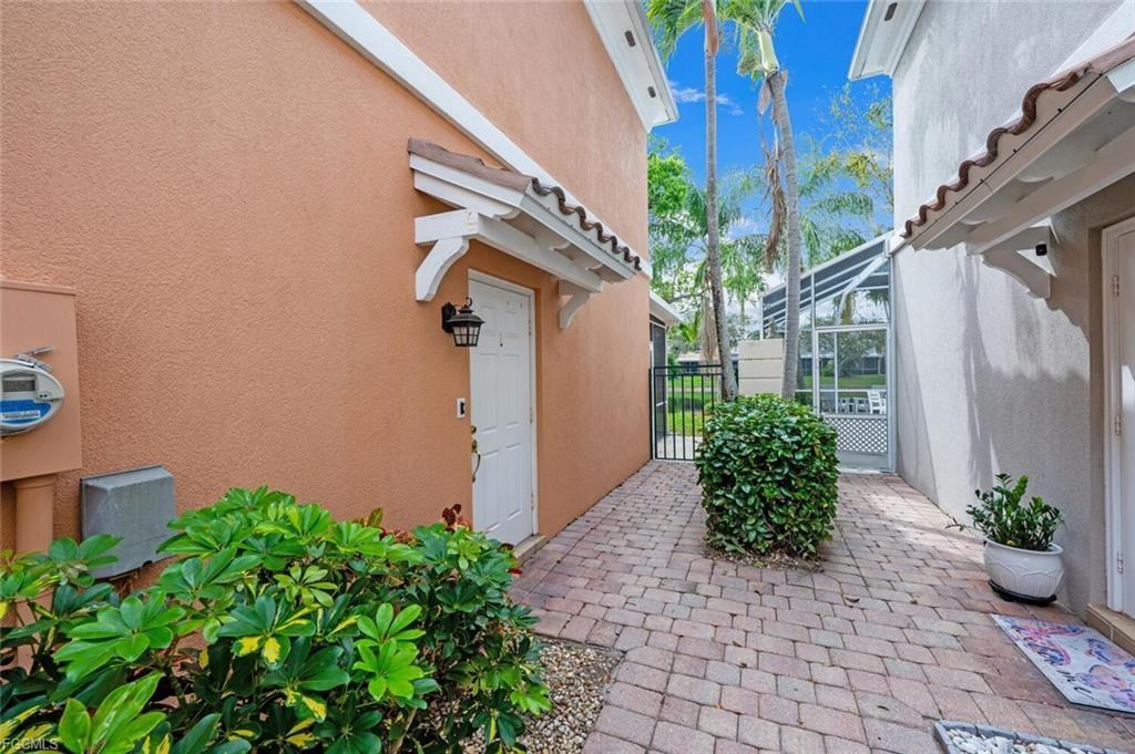 5417 Cove Cir #112 - Photo 2 of 8
