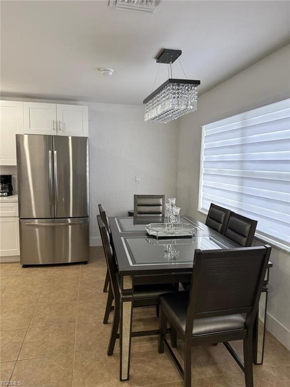 1335 Ne Pine Island Rd - Photo 5 of 8