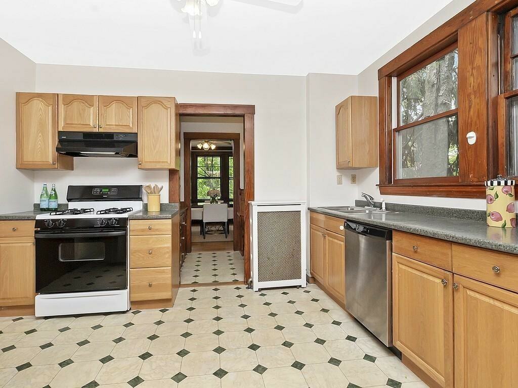 66 Algonquin Rd #1 - Photo 2 of 8