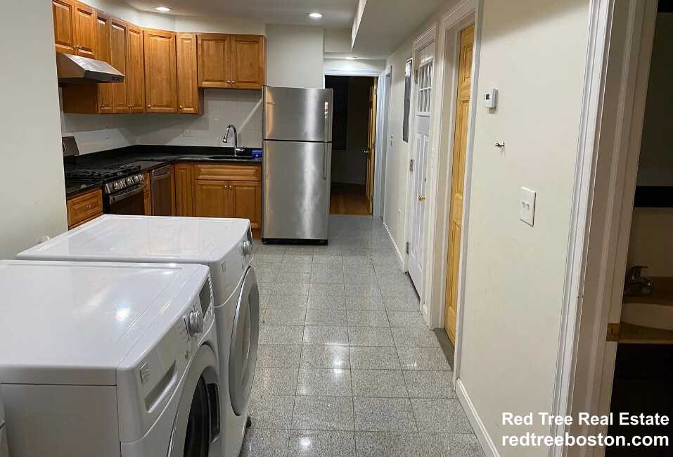 179 Northampton St #3 - Photo 3 of 20