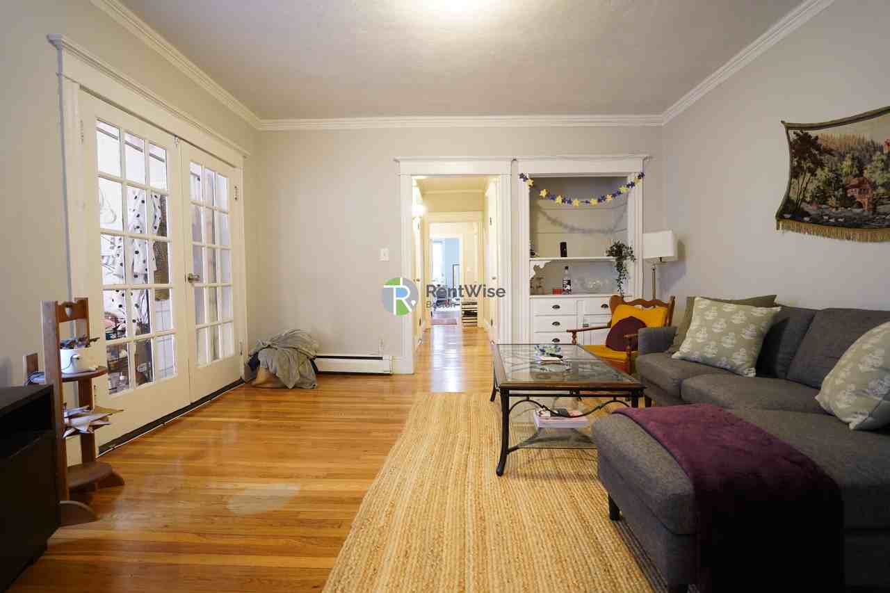 15 Quint Ave #6 - Photo 2 of 20