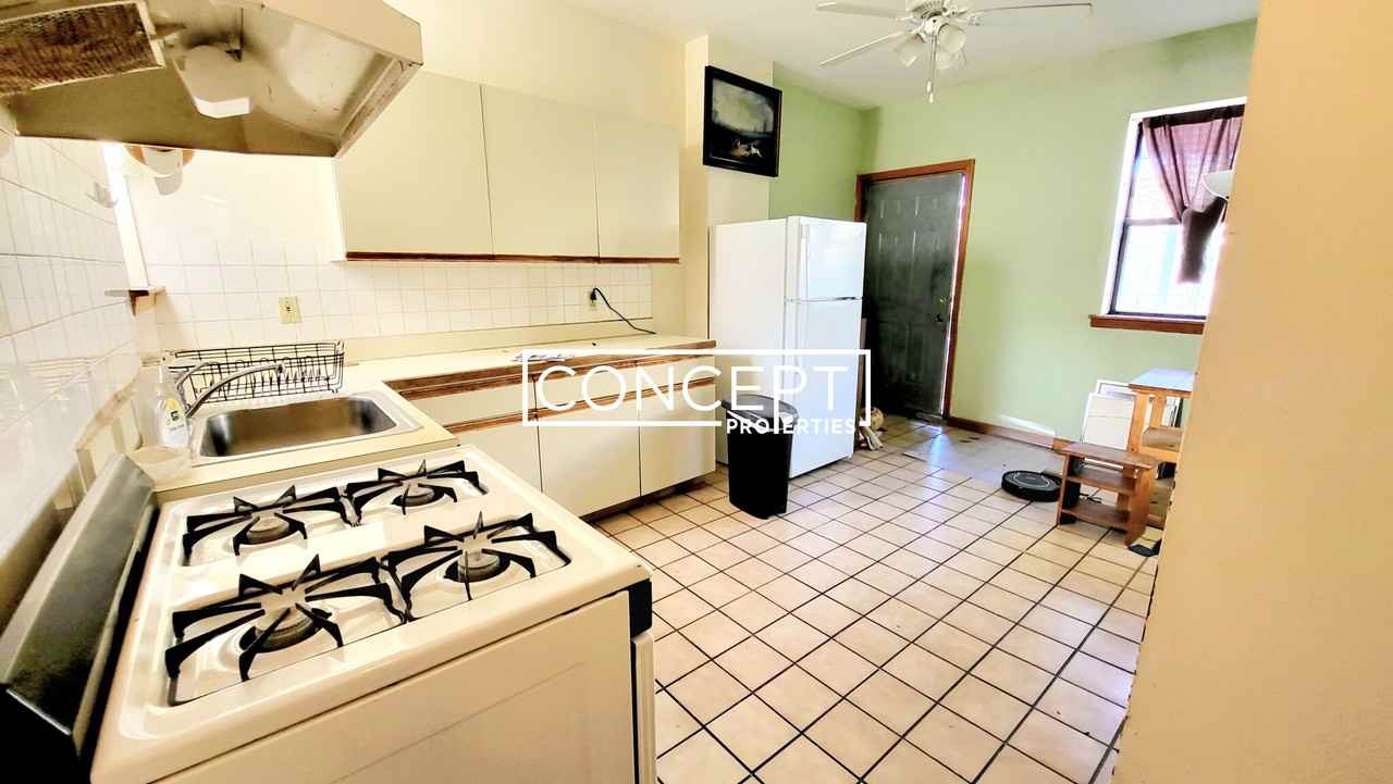 369A Centre St #2 - Photo 2 of 10