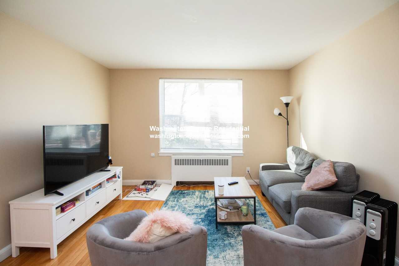 38 Dean Rd #1 - Photo 5 of 10