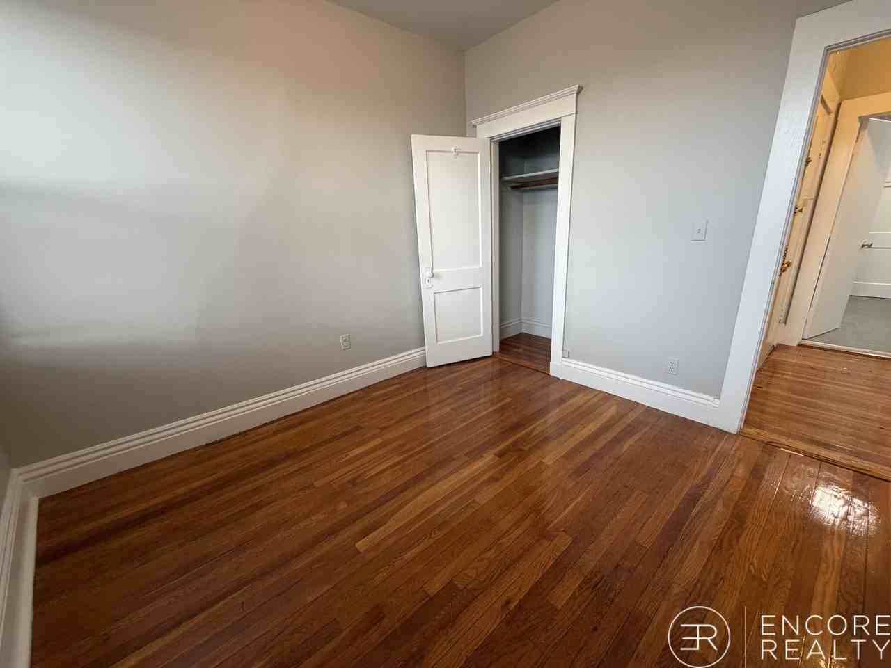 376 Riverway #10 - Photo 6 of 14