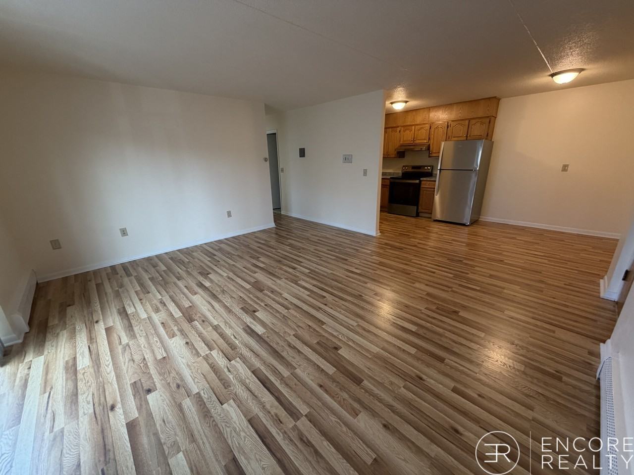 96 Sutherland Rd #12 - Photo 5 of 10