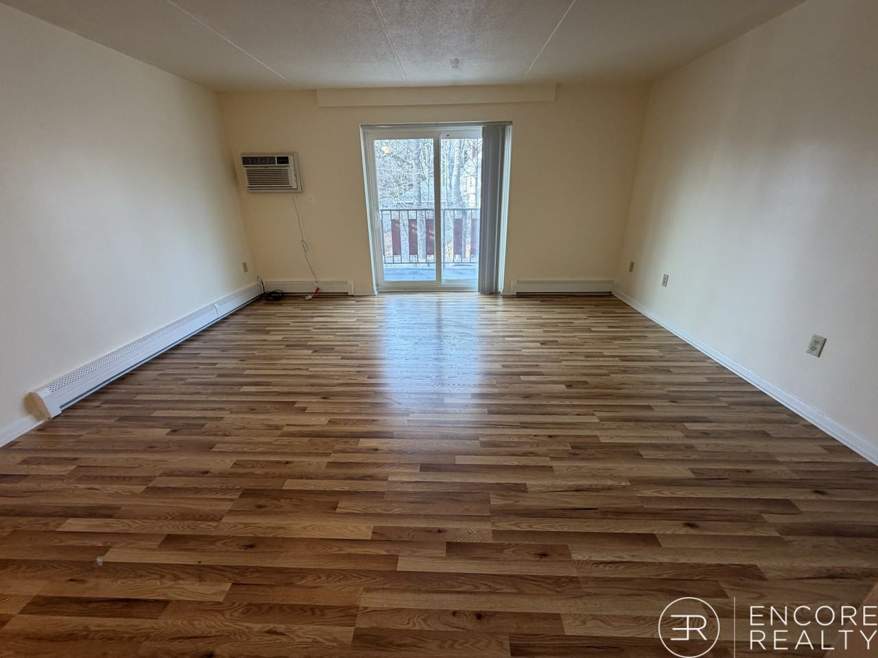 96 Sutherland Rd #12 - Photo 7 of 10