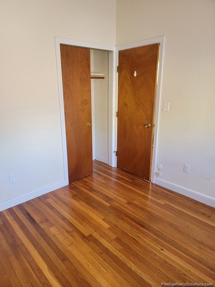 Brighton Ave #406 - Photo 3 of 11