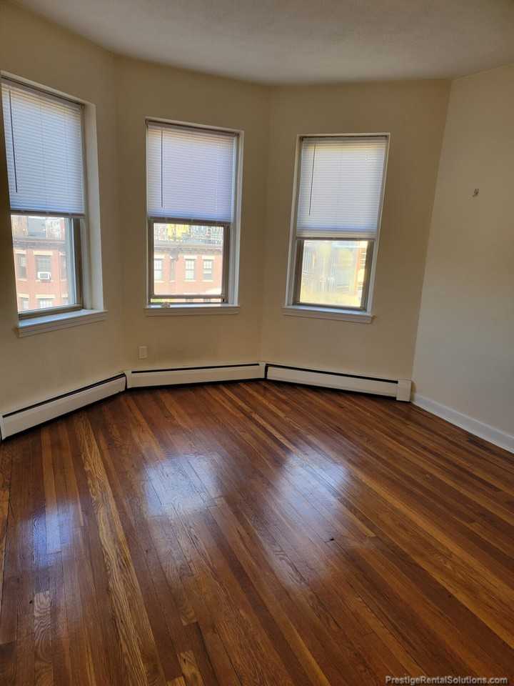 Brighton Ave #406 - Photo 5 of 11