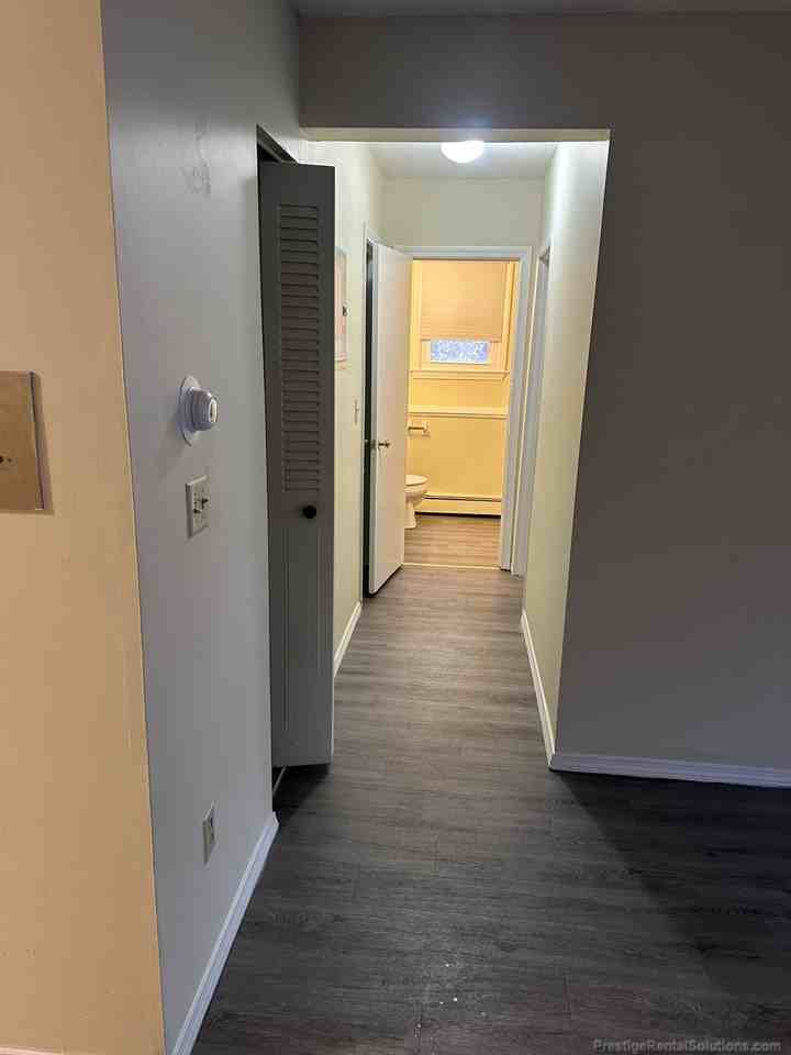 Manchester St #3 - Photo 5 of 14